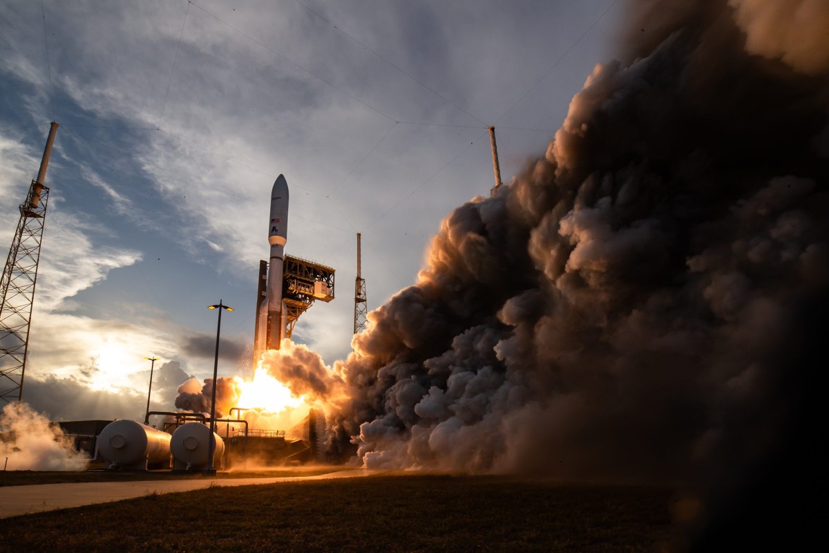 Atlas 5 KA-01 launch